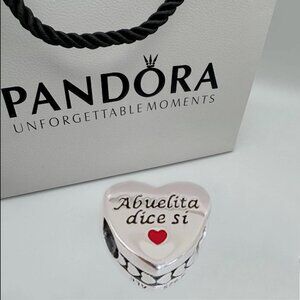Pandora Abuelita dice si Charm Grandmother Silver Heart Charm Bead with box